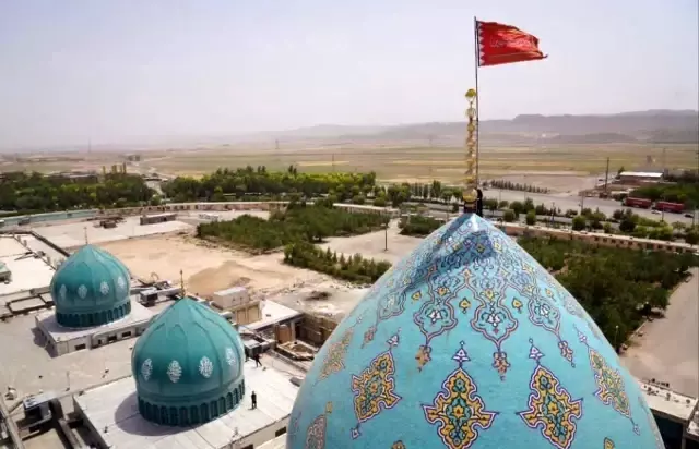 Revenge flag raised in Iran after the assassination of Ismail Haniyeh