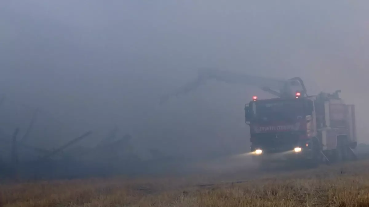 Avcılar'da İmalathane Yangını Kontrol Altına Alındı