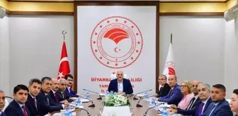 Diyarbakır Valisi Tarım ve Orman İl Müdürlüğünü Ziyaret Etti