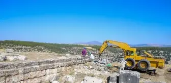 Uşak'ta 2 Bin Yıllık Demeter Tapınağı Kazı ve Restorasyon Çalışmalarıyla Ayağa Kaldırılacak