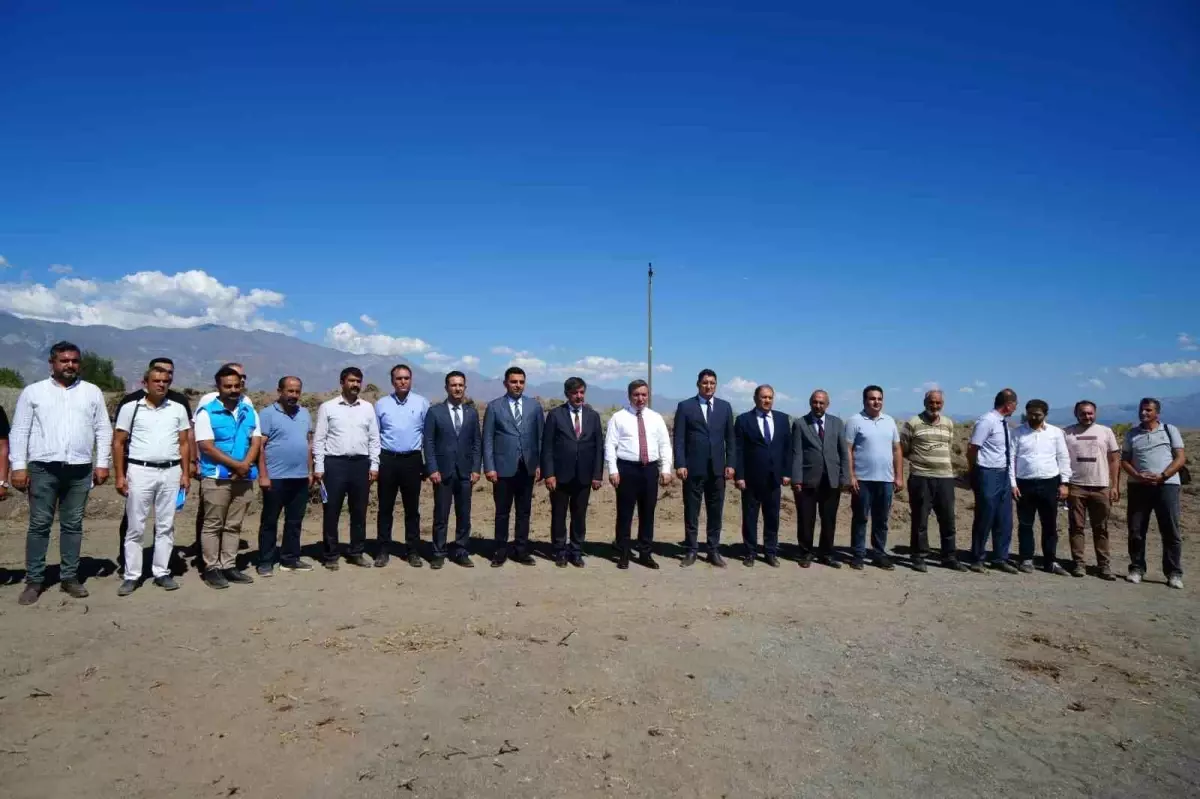 Erzincan'da Toplu Sera Bölgesi İnşaatı Devam Ediyor