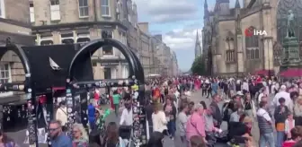 İskoçya'da meydanlar şölen alanına döndü