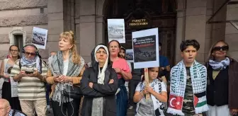 İsveç'te Filistin Destekçileri İsrail'i Protesto Etti