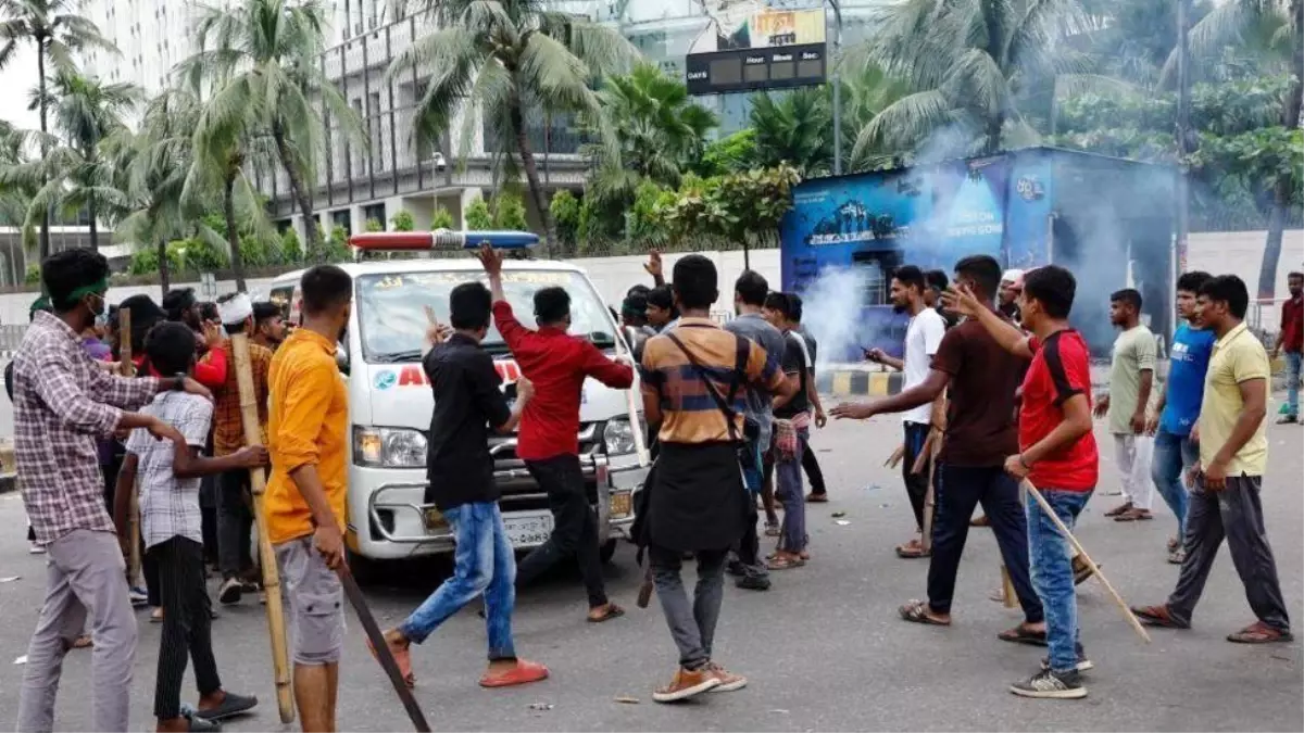 Bangladeş'te Gösterilerde 25 Kişi Hayatını Kaybetti