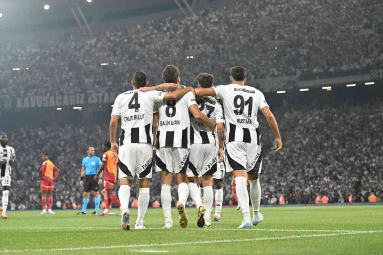 BEŞİKTAŞ- GALATASARAY SÜPER KUPA MAÇINDAN KARELER