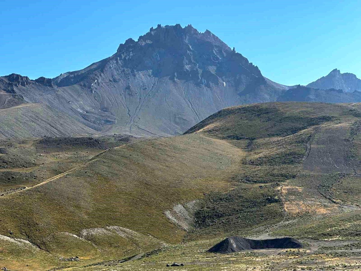 Erciyes'te karlar eriyince borcumu öderim efsanesi gerçekleşti