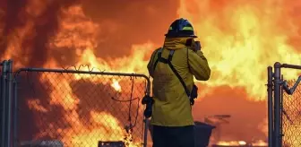 California tarihinin en büyük 4. orman yangını: 400 bin dönümden fazla alan kül oldu