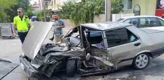 Antalya'da Trafik Kazası: 3 Kişi Yaralandı