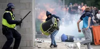 İngiltere'de Çocuk Saldırısı Sonrası Protestolar Yayılıyor