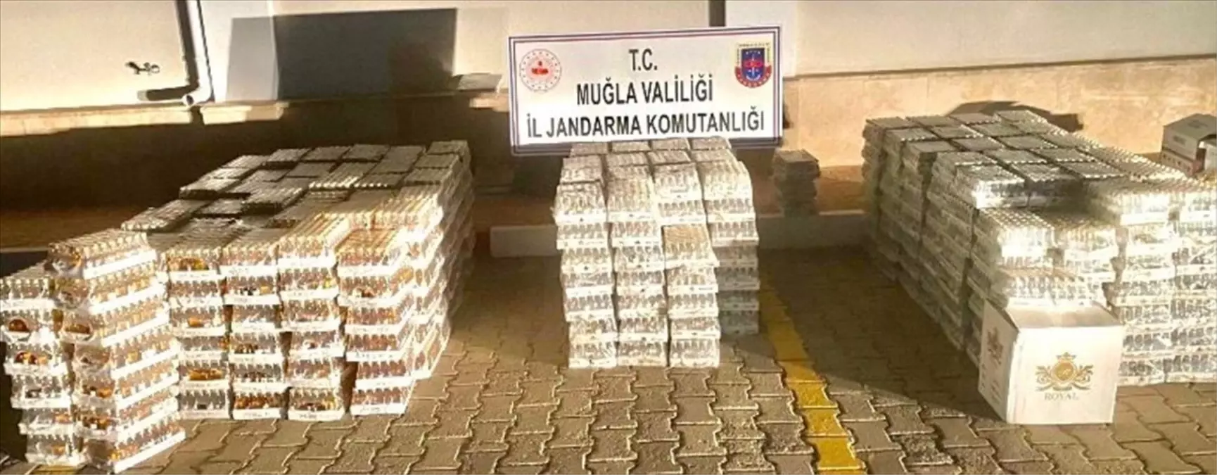 Fethiye'de 26 Bin 699 Şişe Kaçak İçki Ele Geçirildi