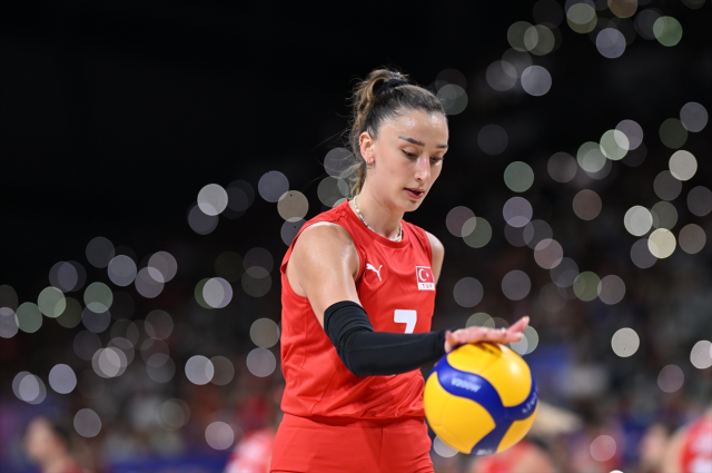 Hande Baladın neden oynamıyor? Türkiye- Çin voleybol maçında Hande neden yok?