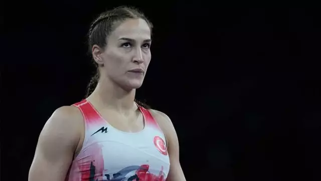 National wrestler Buse Tosun Çavuşoğlu won a bronze medal at the Paris Olympics.