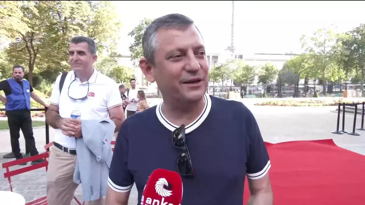CHP Genel Başkanı Özgür Özel: 'Kurultaylık bir şey yok, biz evvel ezel beraberiz'