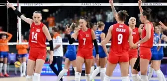 Türkiye-Çin maç dördüncü seti kim kazandı? Çin-Türkiye çeyrek final voleybol maçı dördüncü set kaç kaç bitti? Türkiye-Çin voleybol maçı son durum!