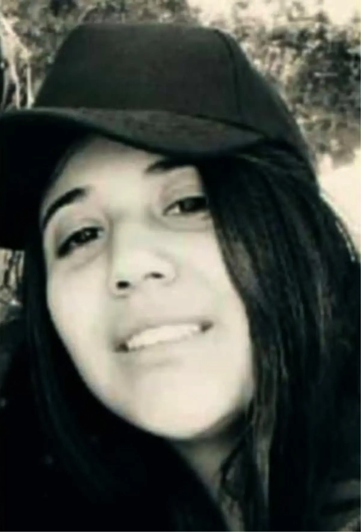 Nurdağı'nda Boğulan Baba ve Kızı Yan Yana Toprağa Verildi