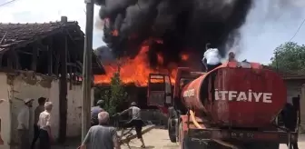 Tokat'ta Ahşap Ev Yangını