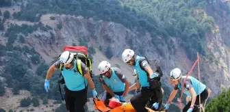 Fethiye'de UMKE, Babadağ'da paraşüt kazası tatbikatı düzenledi