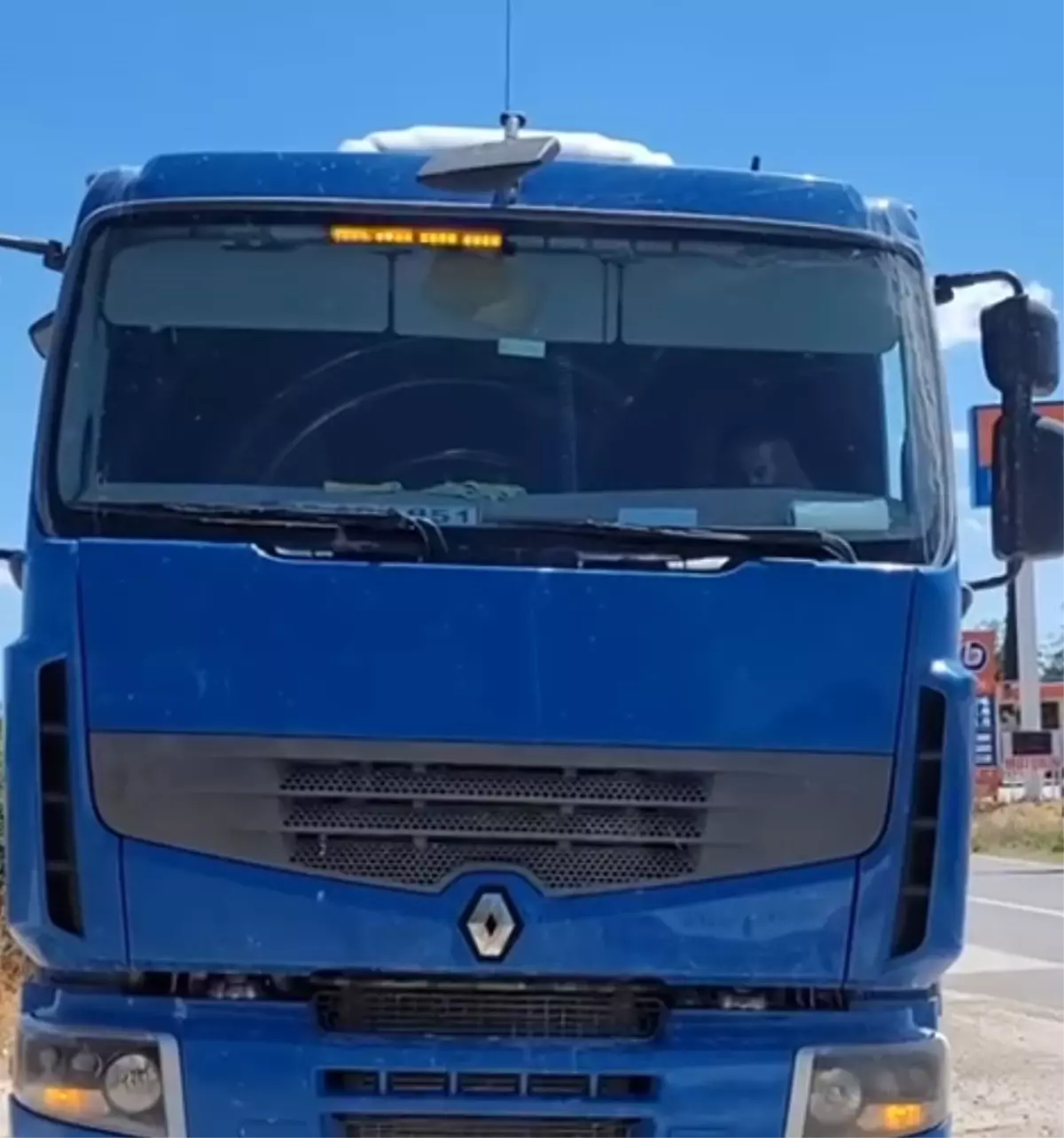 Keşan'da Usulsüz Çakar Takan Kamyon Sürücüsüne Cezai İşlem Uygulandı