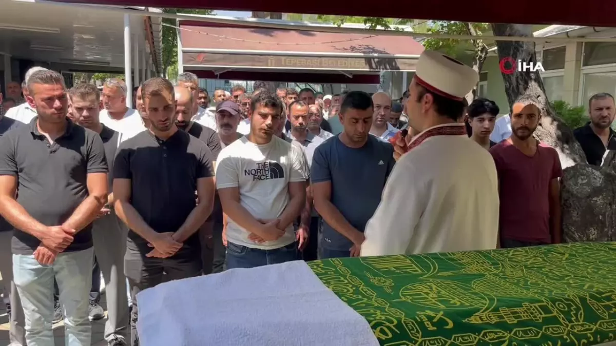 Sulama kanalına düşen çocuğu kurtarırken hayatını kaybeden İrfan Bağrıaçık son yolculuğuna uğurlandı