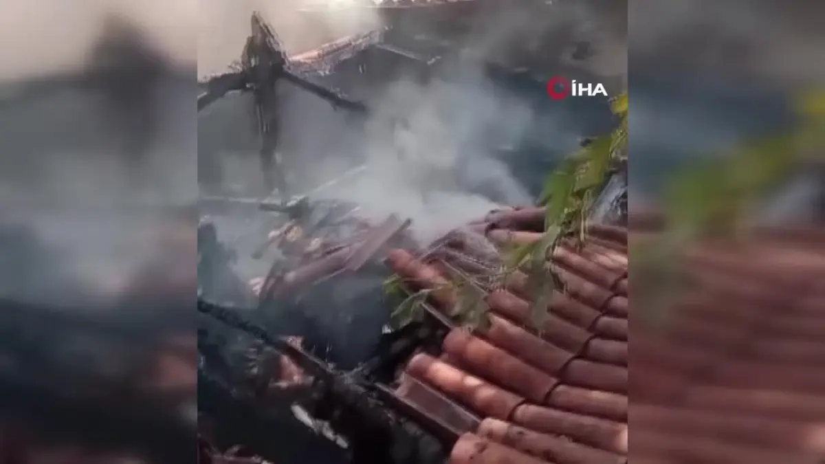 Denizli'de fırının bacasında çıkan yangın tarihi konağa sıçradı