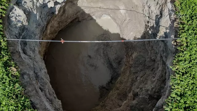 Warning from experts for the city where sinkholes are starting to form between houses: Urgent action plan should be made