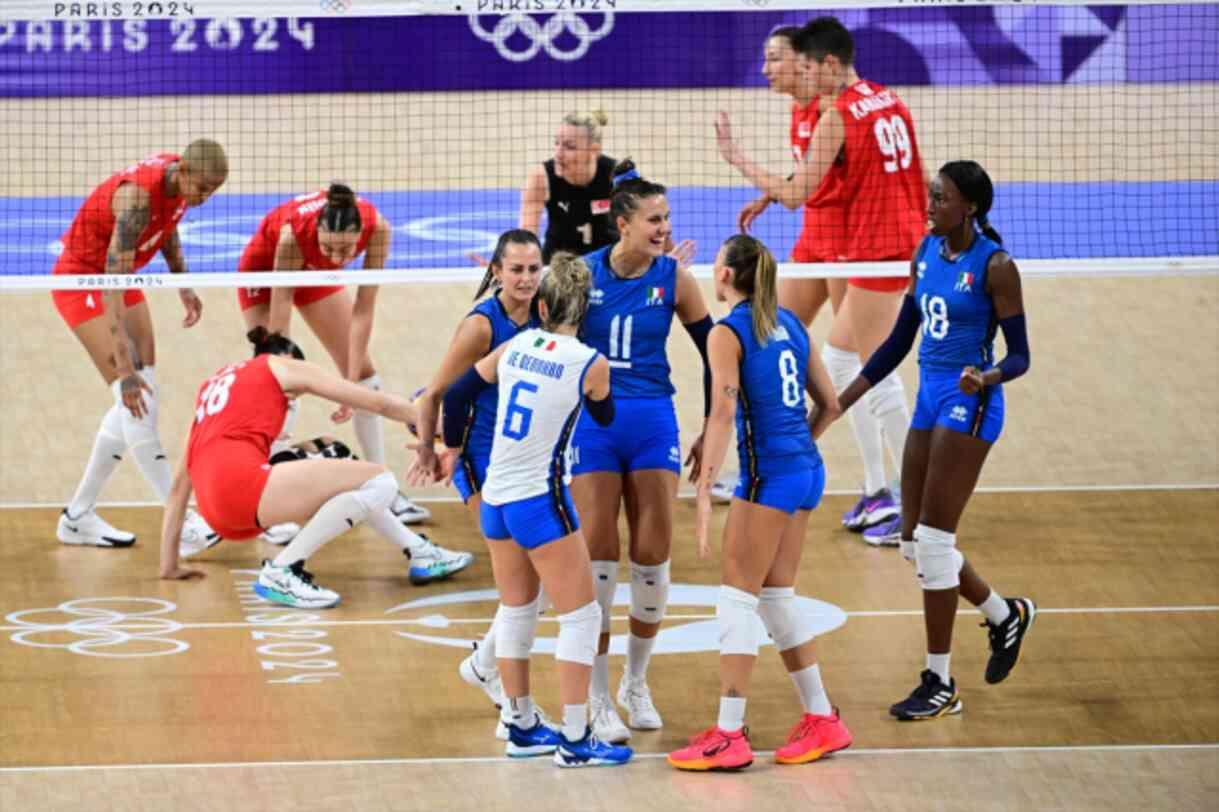 Filenin Sultanları, Paris Olimpiyat Oyunları yarı finalinde İtalya'ya 3-0 yenildi