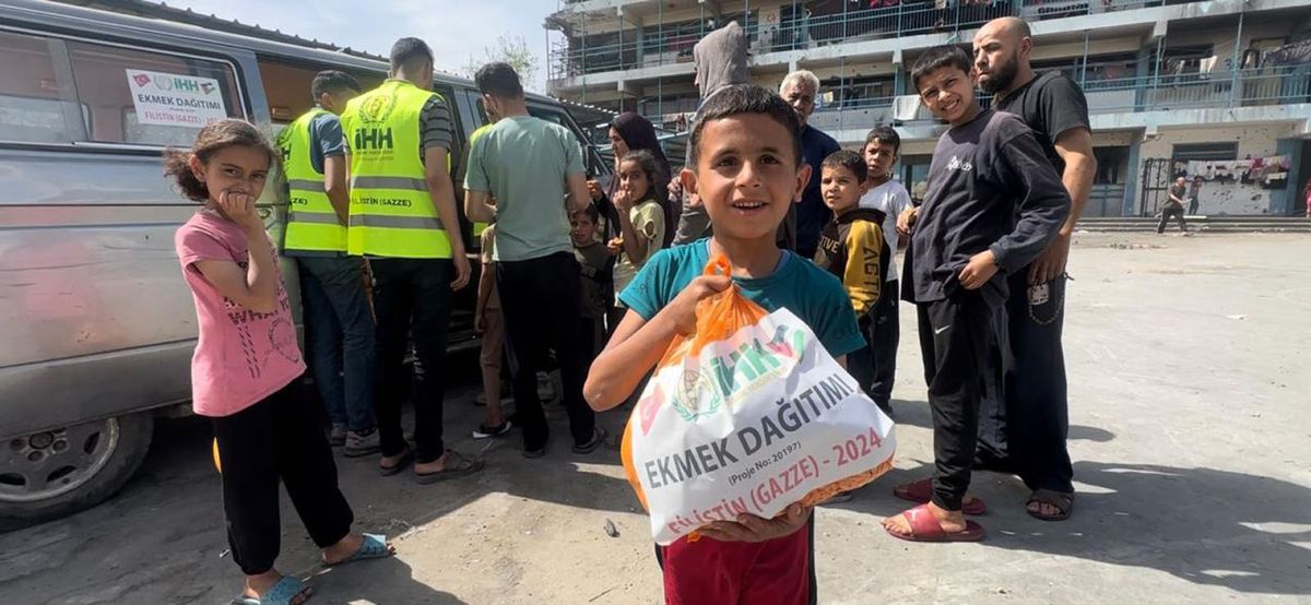 İHH İnsani Yardım Vakfı, Gazze'ye Yardımlarını Sürdürüyor
