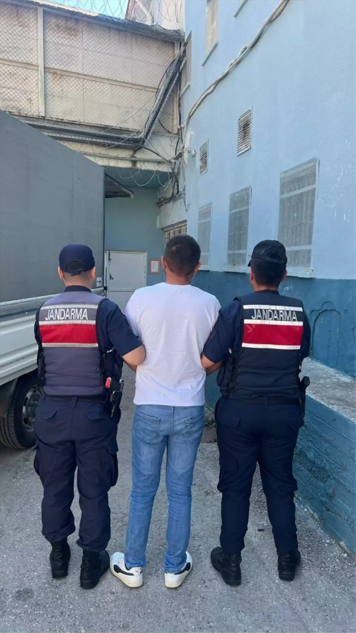 Kastamonu'da aranan 2 hükümlü yakalandı