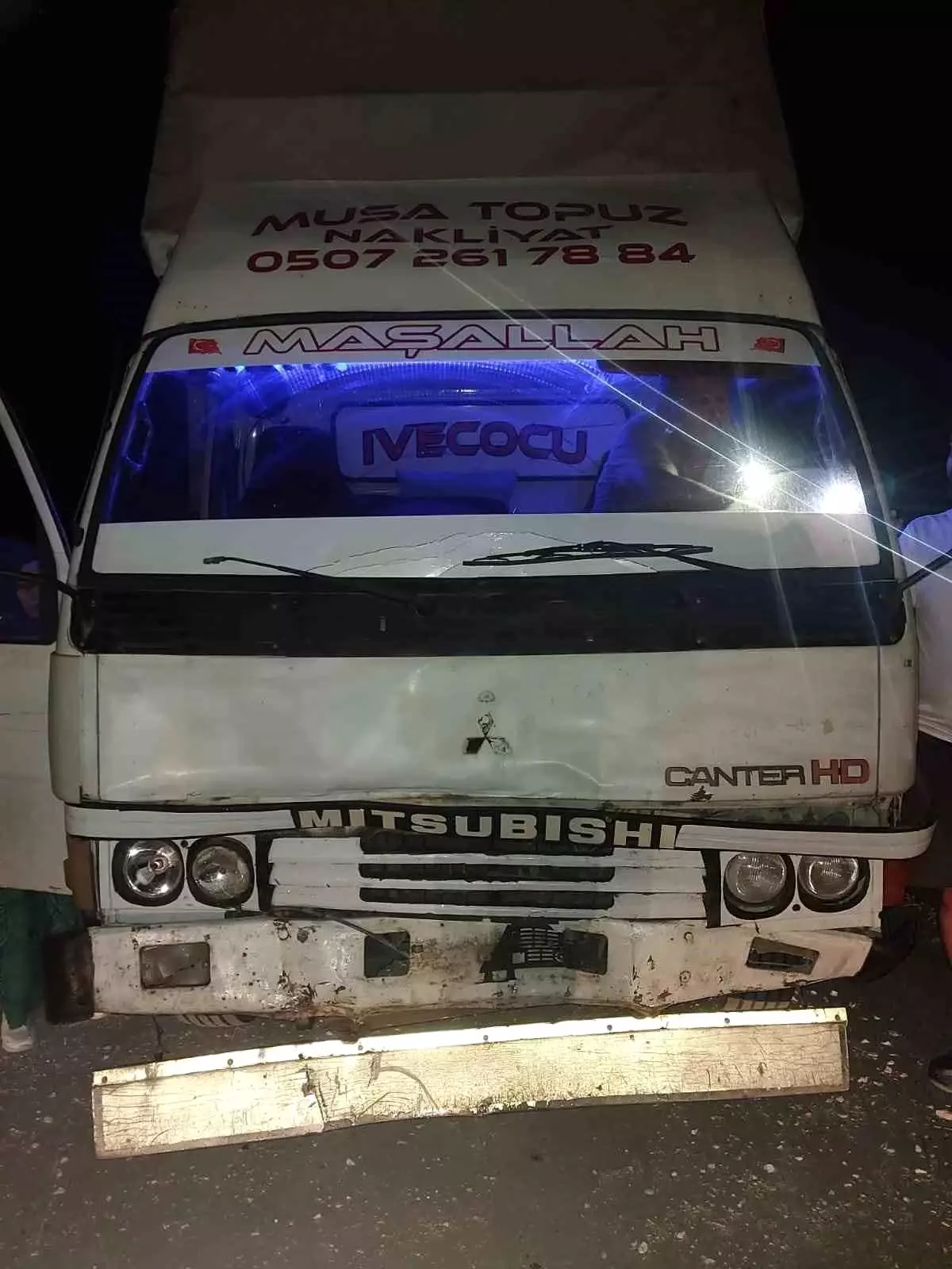 Konya'da kamyonetle motosiklet çarpıştı: Motosiklet sürücüsü ağır yaralandı