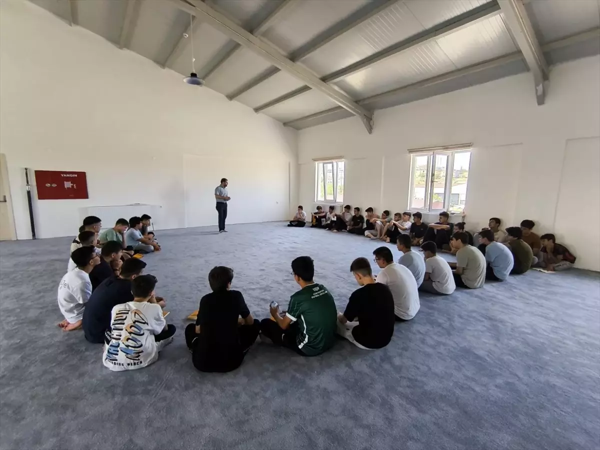 Konya'da Yaz Kampı: Yazımda Kardeşlik Var