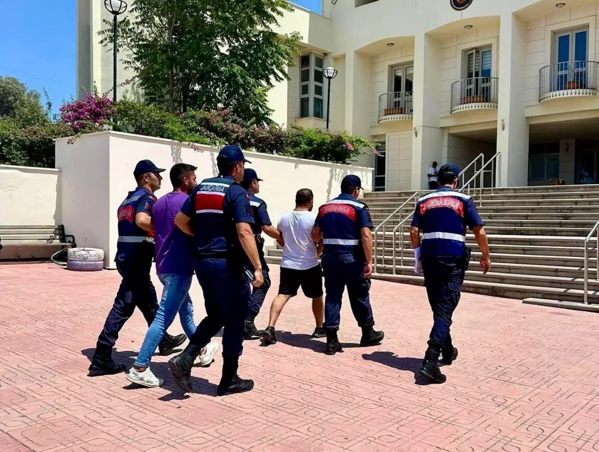 Muğla'da Göçmen Kaçakçılığı Operasyonu: 22 Kişi Gözaltına Alındı