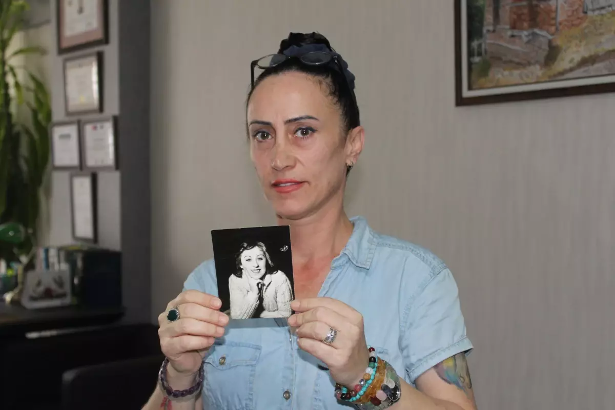Nilşad Parmaksız, biyolojik annesini bulmak için mücadele ediyor