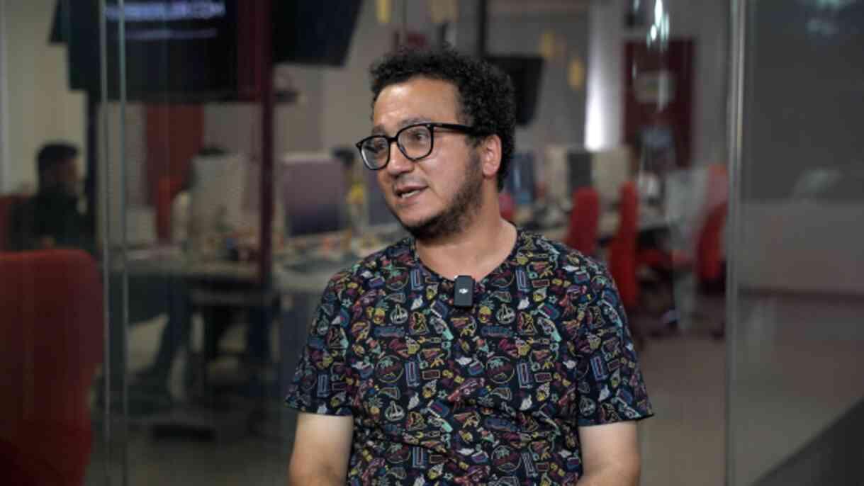 Prof. Dr. Oytun Erbaş: Cinsiyet değiştirmek popüler olduğu için özendirici