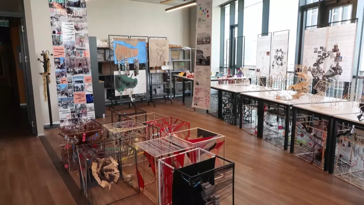 İstanbul Kent Üniversitesi'nde İç Mimarlık ve Kentsel Tasarım Sergisi Açıldı