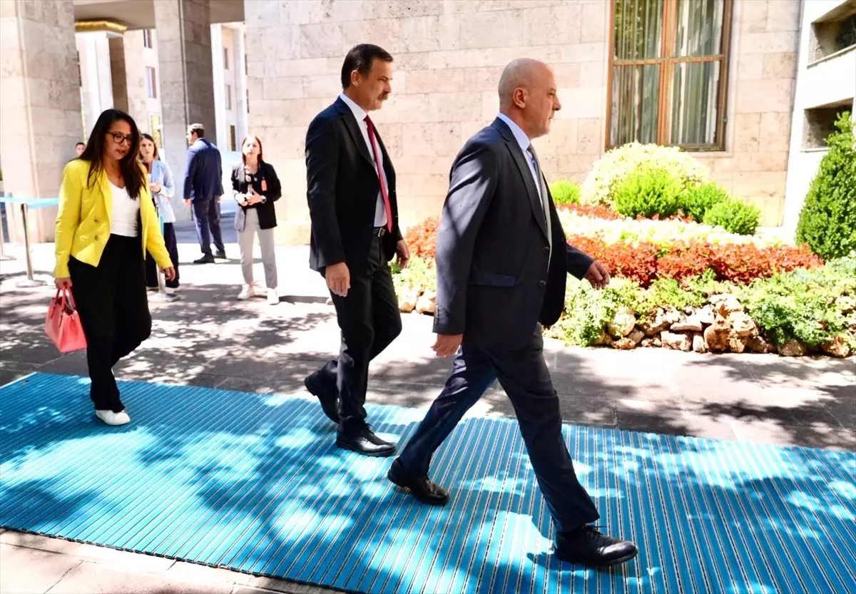 TBMM Başkanı Numan Kurtulmuş, TİP Genel Başkanı Erkan Baş ve milletvekilleriyle görüştü