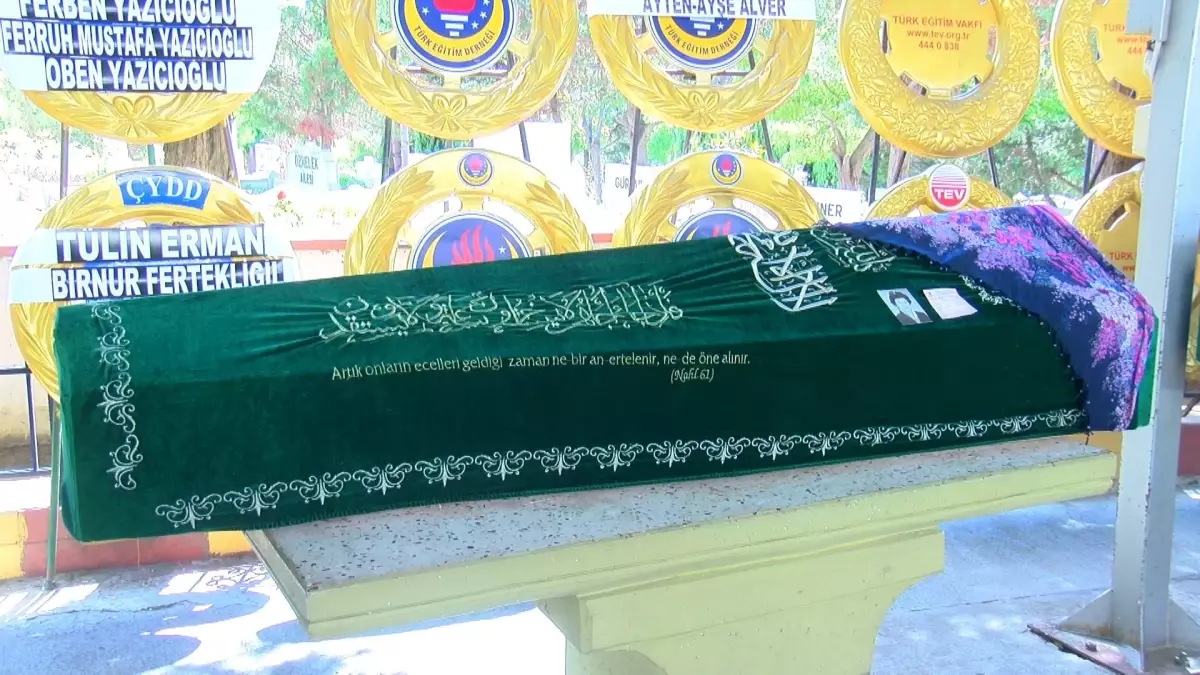 Türkiye'nin İlk Kadın Beyin Cerrahı Aysima Altınok 95 Yaşında Hayatını Kaybetti