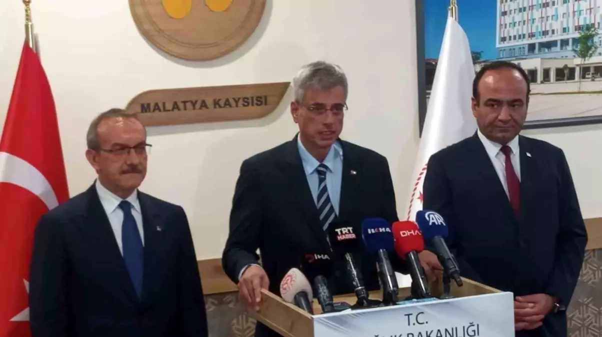 Sağlık Bakanı Kemal Memişoğlu: Bizim en önemli amacımız birinci seviye sağlık hizmetlerini güçlendirmek