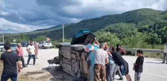 Düzce'de otomobil devrildi, 3 kişi yaralandı