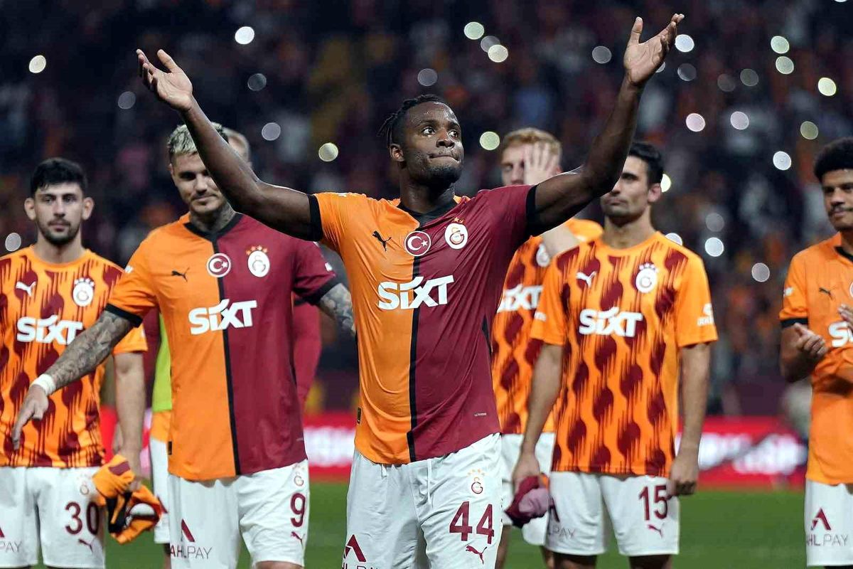 Galatasaray, Hatayspor'u mağlup ederek sezona 3 puanla başladı