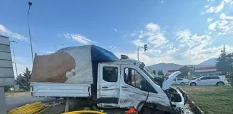 Akşehir'de trafik kazası: 2 kişi yaralandı