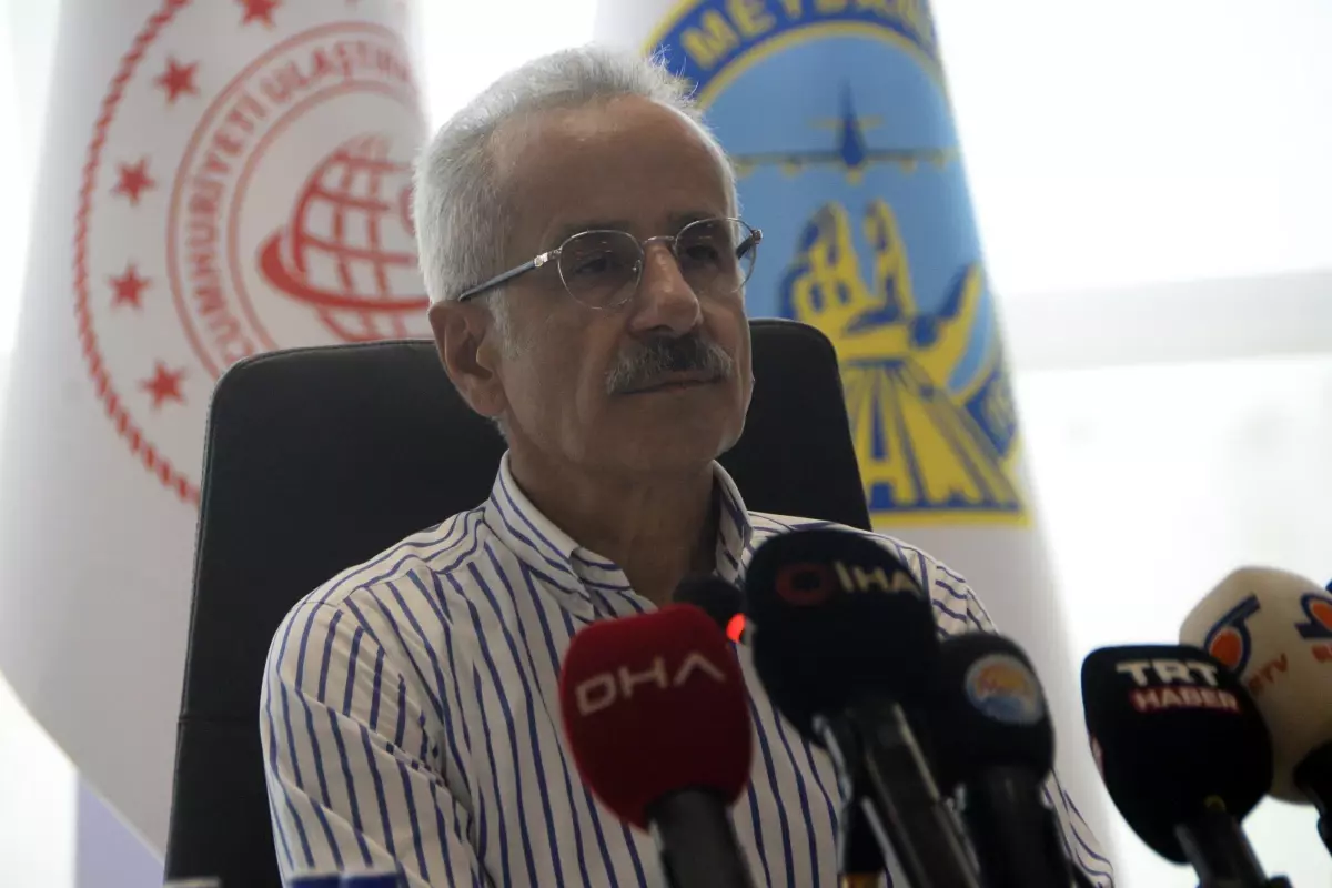 Bakan Uraloğlu'ndan Instagram açıklaması: Ufak ayrıntılar kaldı, biz de gerçekten bir an önce çözelim istiyoruz