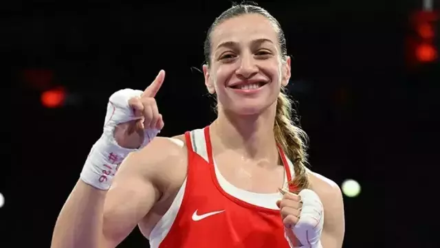 National boxer Buse Naz Çakıroğlu won a silver medal at the Paris Olympic Games.