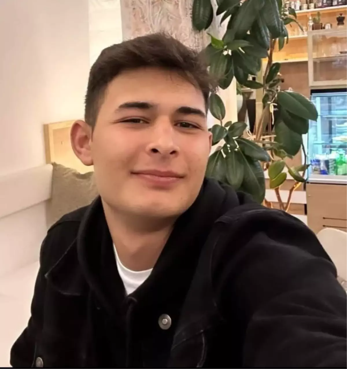 Karacabey'de motosiklet kazası: 19 yaşındaki genç hayatını kaybetti