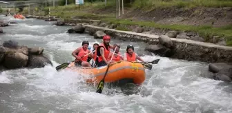 Rize'de Uluslararası Rafting Yarışması Düzenlendi