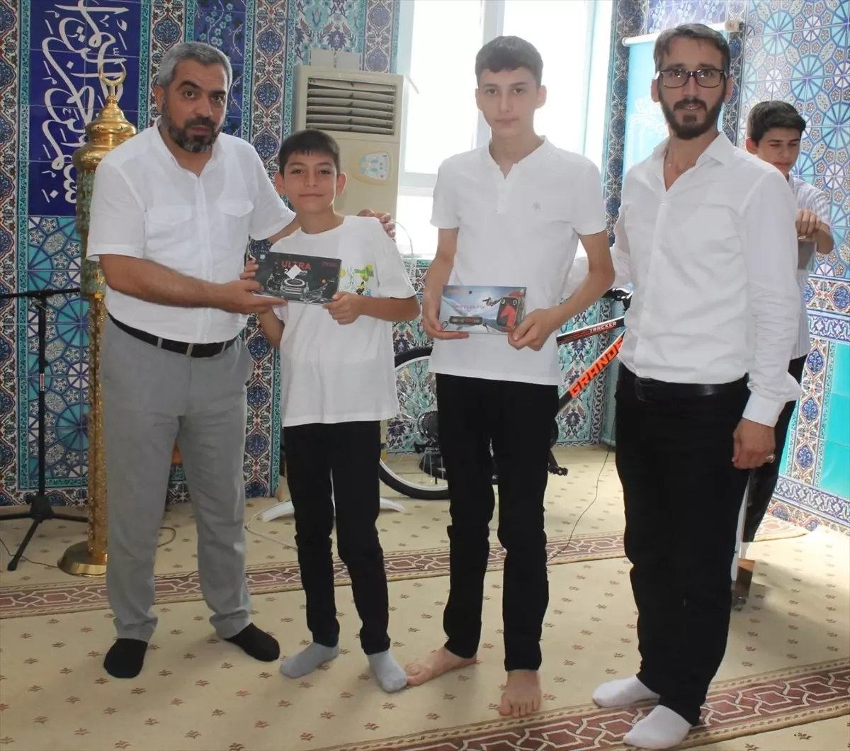 Bafra'da Yaz Kur'an Kursu Öğrencilerine Hediyeler Verildi