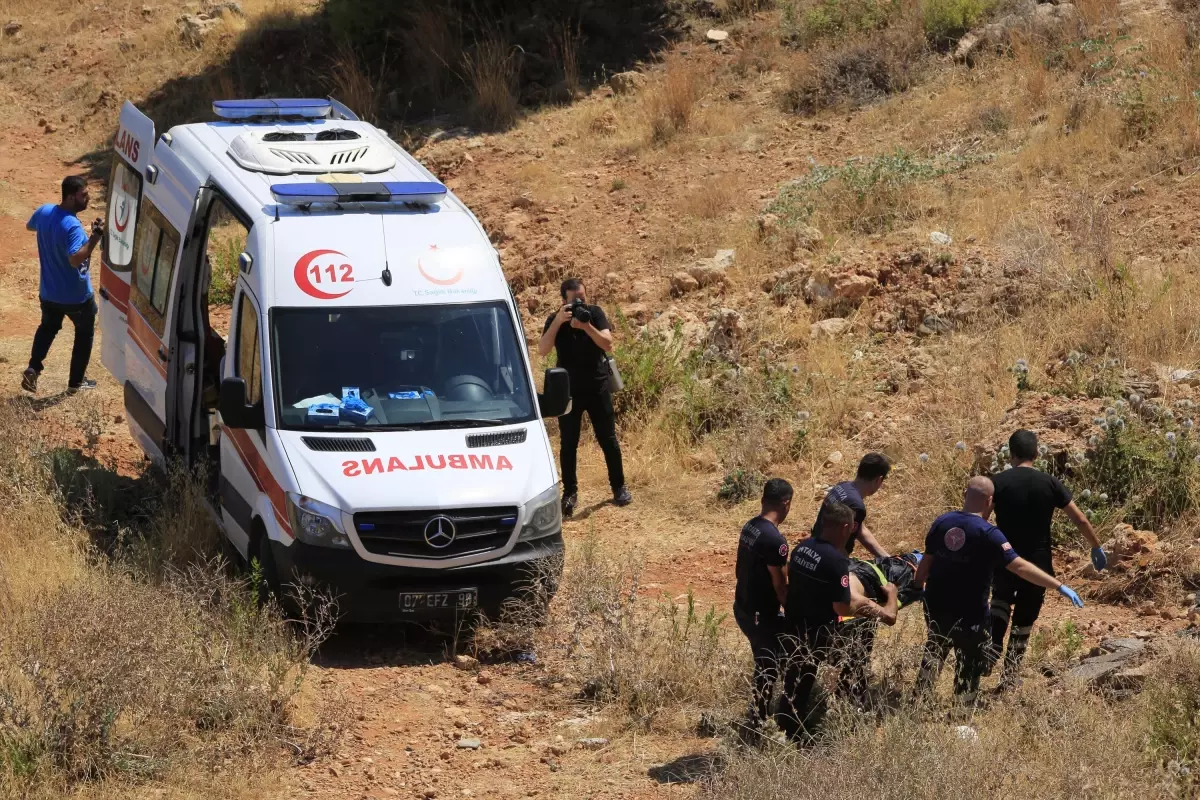 Antalya'da Alkol Alan Kişi Uçurumdan Düştü