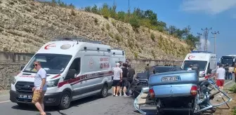 Zonguldak'ın Alaplı ilçesinde cip ile otomobilin çarpıştığı kazada 1 kişi öldü, 5 kişi yaralandı