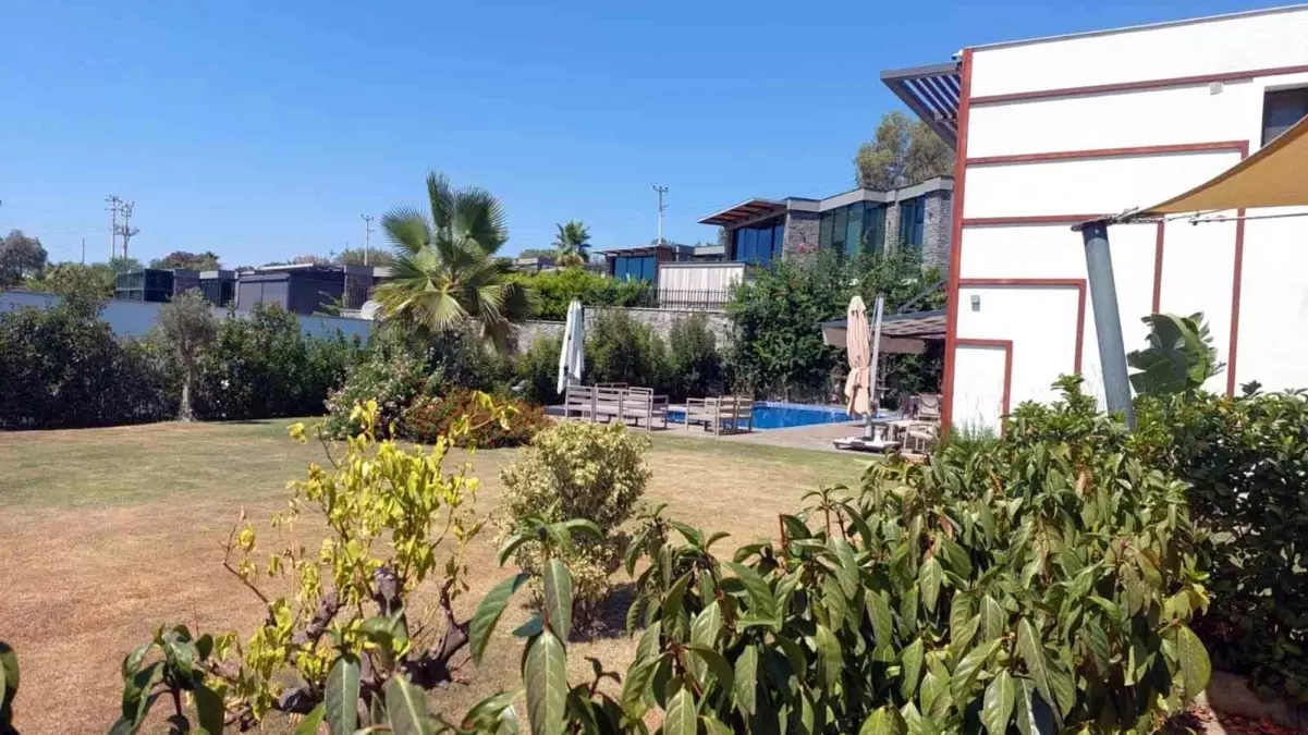 Demet Akalın'ın oturmadığı evine 18 bin lira su parası geldi