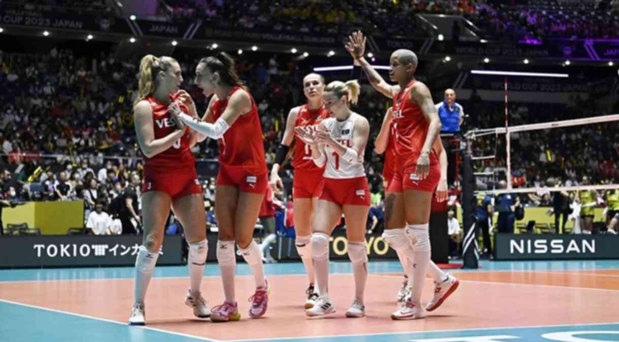 CANLI ANLATIM | Türkiye-Brezilya voleybol maçı canlı yayın izle! Paris 2024 Filenin Sultanları bronz madalya