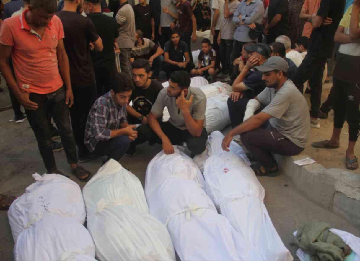 إسرائيل تستخدم ثلاث قنابل تزن كل منها 907 كيلوغرامات في الهجوم على المدرسة التي يلجأ إليها السكان المدنيون